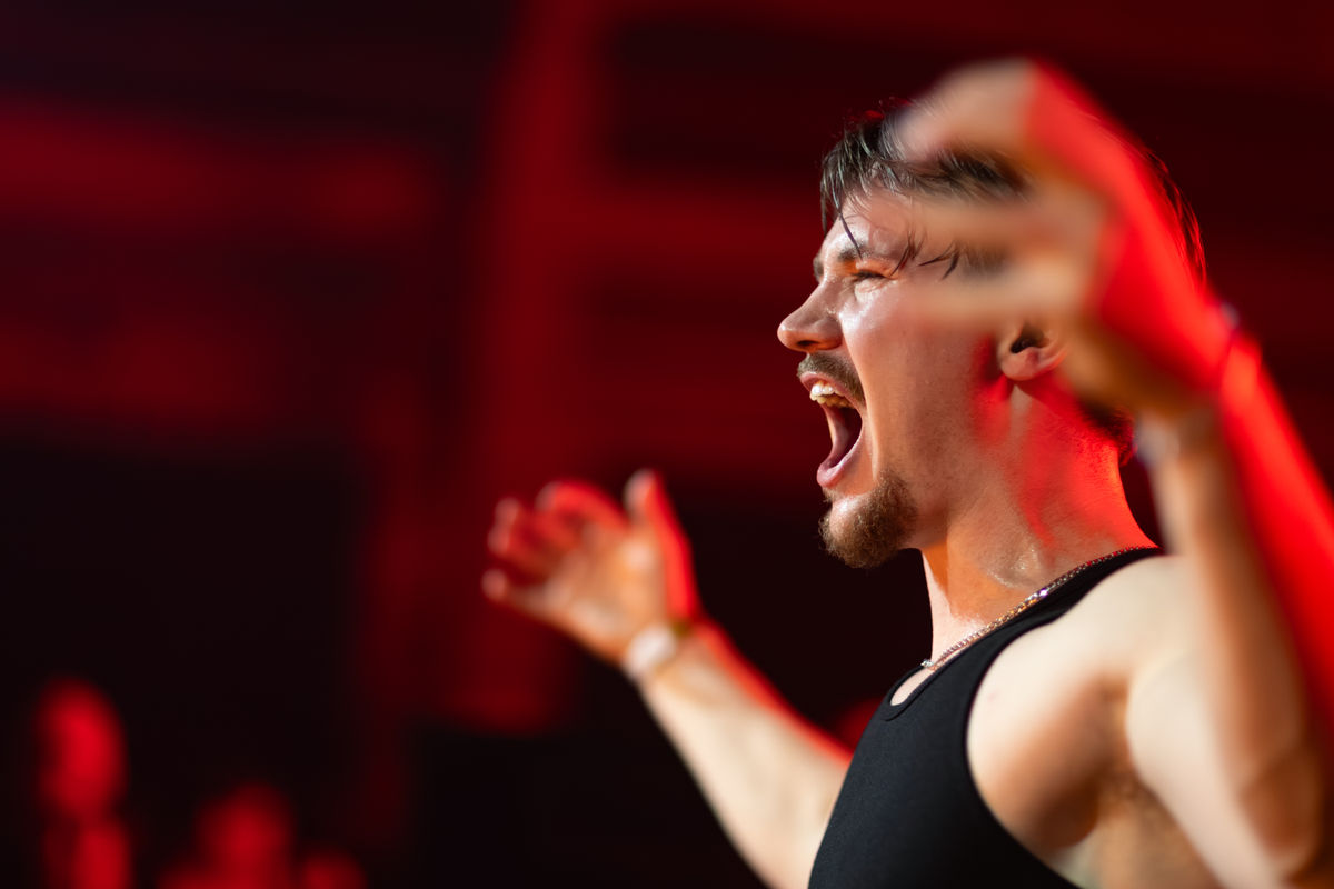 Loading... just a sec